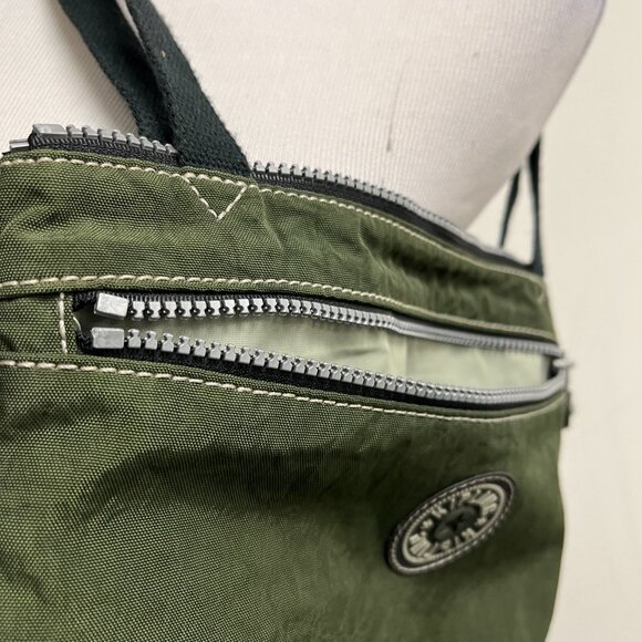 Kipling Army green zip bag tote zipper - Picture 6 of 7